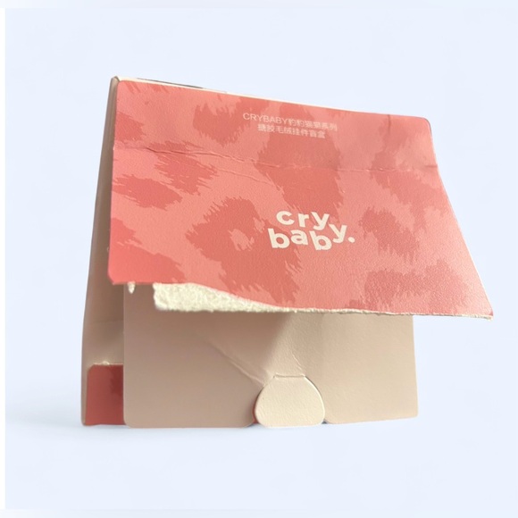 Wild but Cutie Crybaby Series Plush Pendant - NEW, box damaged - Picture 9 of 9